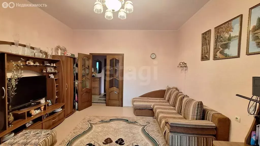 2-комнатная квартира: Тольятти, улица Дзержинского, 5А (65.9 м) - Фото 1