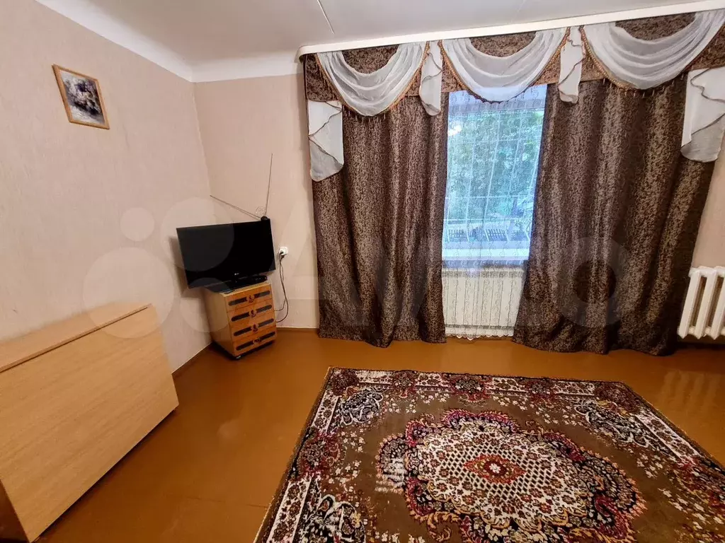 2-к. квартира, 47 м, 1/9 эт. - Фото 0