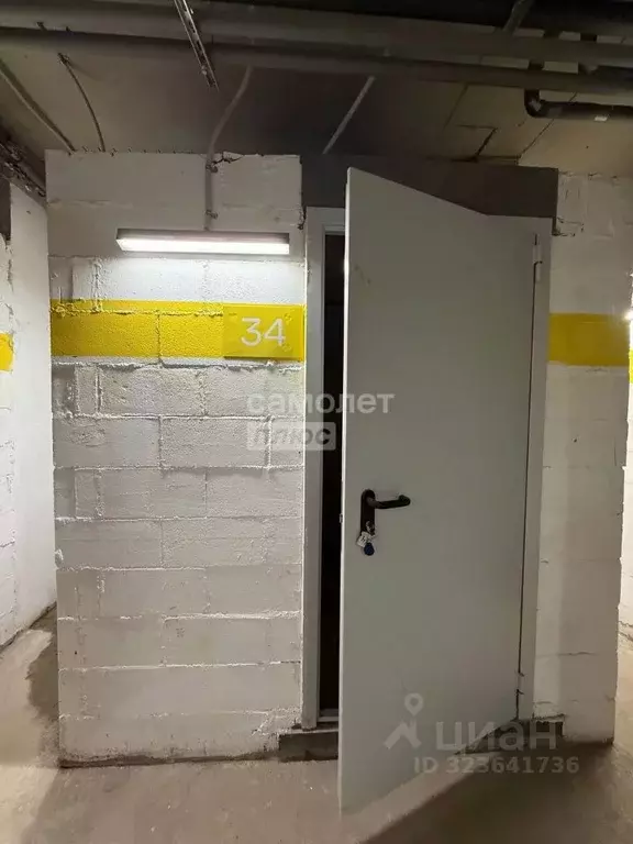 Гараж в Московская область, Ленинский городской округ, д. Коробово ул. ... - Фото 1