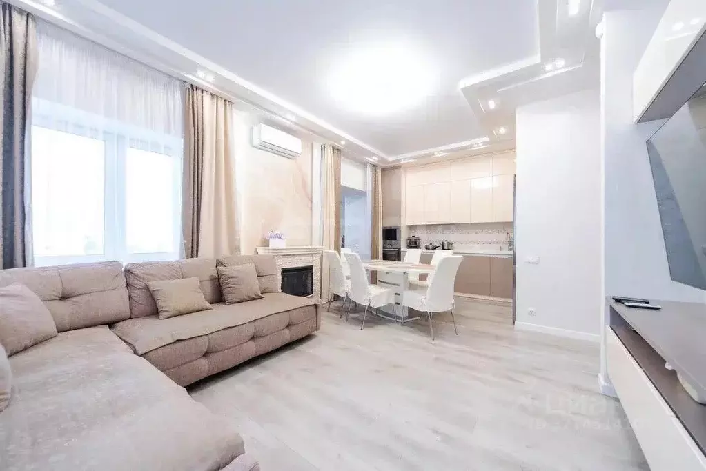 3-к кв. Амурская область, Благовещенск Комсомольская ул., 48 (92.7 м) - Фото 1