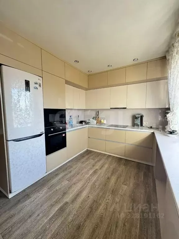 Дом в Амурская область, Благовещенск ул. Островского, 160 (150 м) - Фото 2