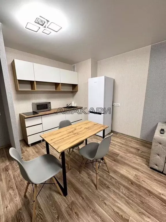 Студия Красноярский край, Красноярск ул. Дубровинского, 110В (37.0 м) - Фото 1