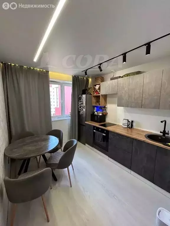 1-комнатная квартира: Тюмень, улица Пермякова, 81 (30 м) - Фото 0