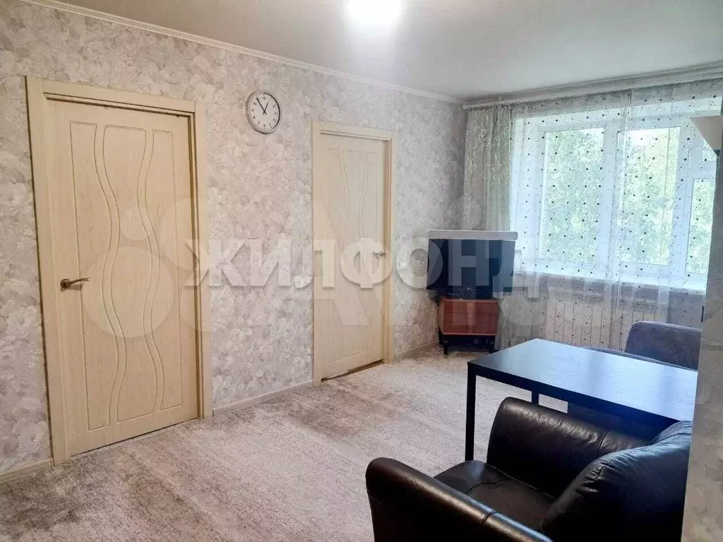 4-к. квартира, 61,4 м, 4/5 эт. - Фото 0