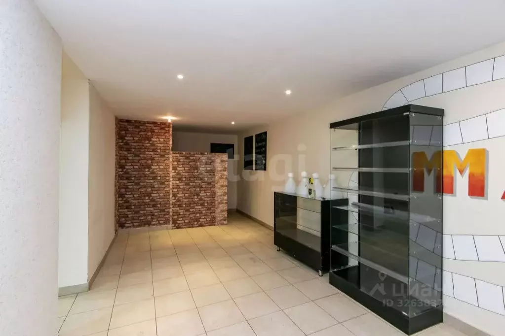 Помещение свободного назначения в Тюменская область, Тюмень Солнечный ... - Фото 1