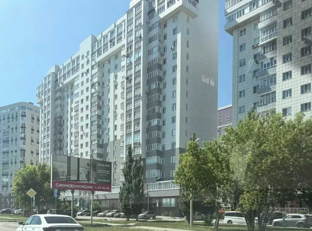 3-к кв. Омская область, Омск ул. Конева, 8 (102.0 м) - Фото 1