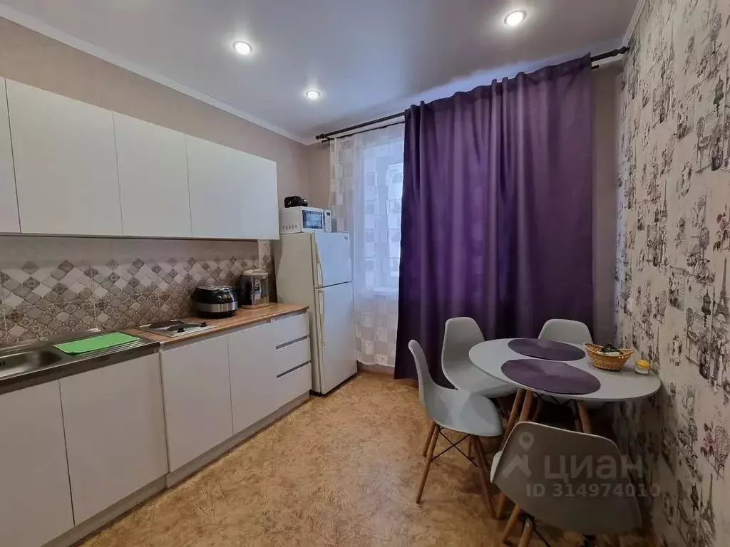 1-к кв. Ханты-Мансийский АО, Когалым ул. Романтиков, 22 (36.0 м) - Фото 0
