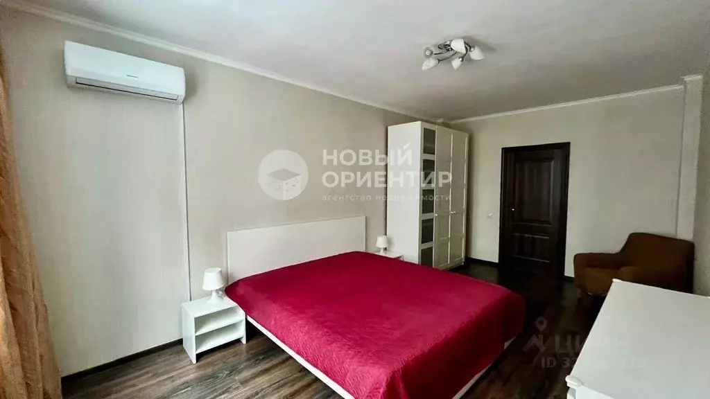 2-к кв. Свердловская область, Екатеринбург ул. Куйбышева, 21 (63.7 м) - Фото 1