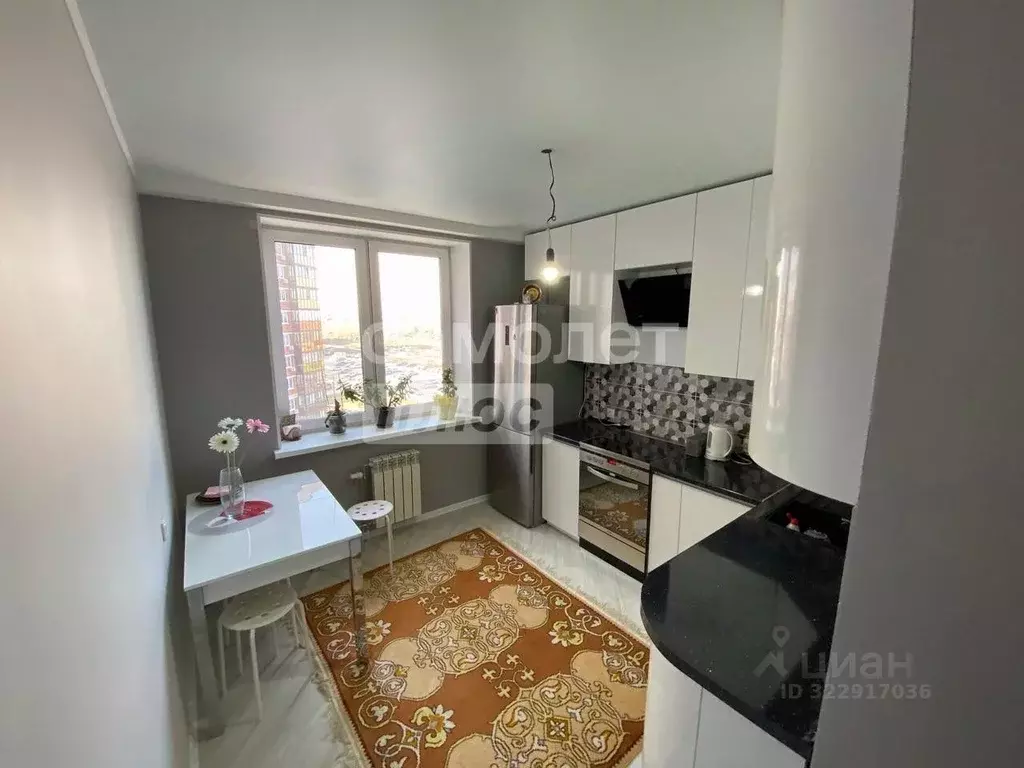 2-к кв. Омская область, Омск ул. Б.Г. Шаронова, 21 (64.0 м) - Фото 2