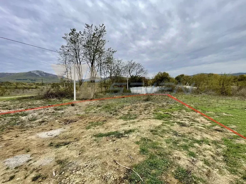 Участок в Севастополь с. Орлиное, ул. Приветливая, 2 (4.0 сот.) - Фото 2