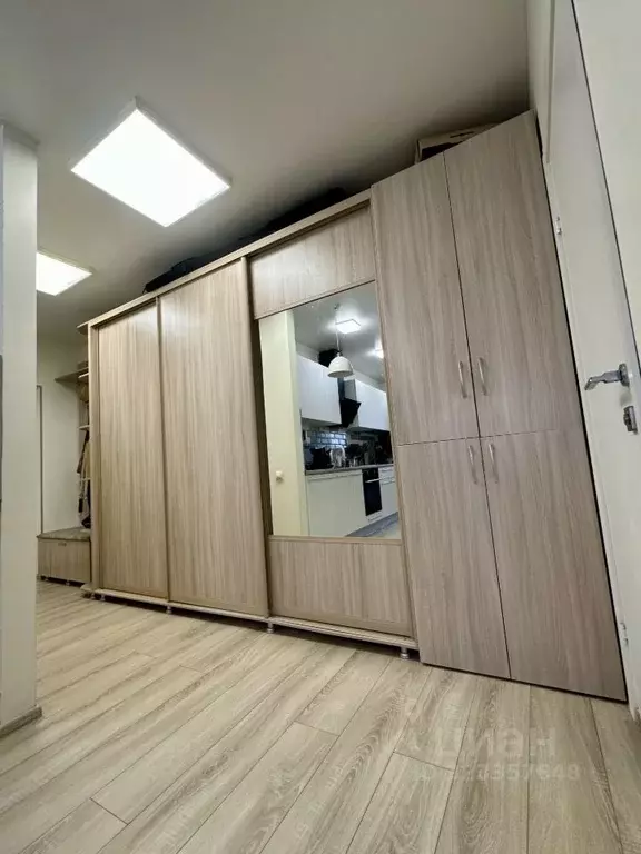 Студия Белгородская область, Белгород ул. Семейная, 13 (31.2 м) - Фото 1