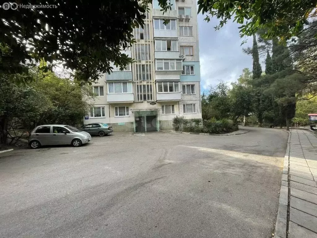 2-комнатная квартира: Массандра, улица Мухина, 38к1 (58 м) - Фото 1