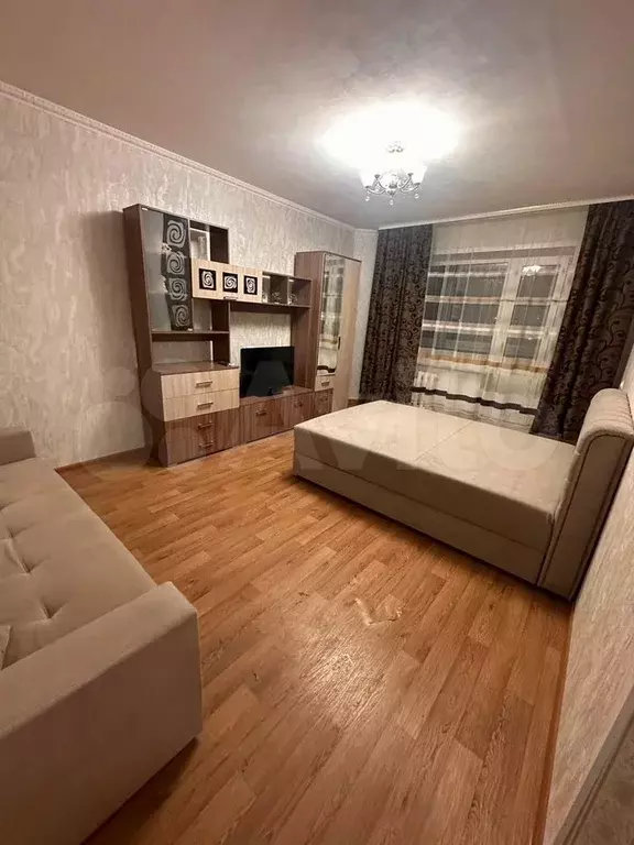 1-к. квартира, 48 м, 8/10 эт. - Фото 1