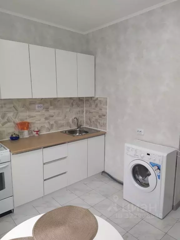 1-к кв. Саратовская область, Саратов ул. Имени К.Г. Уфимцева, 2 (37.4 ... - Фото 2