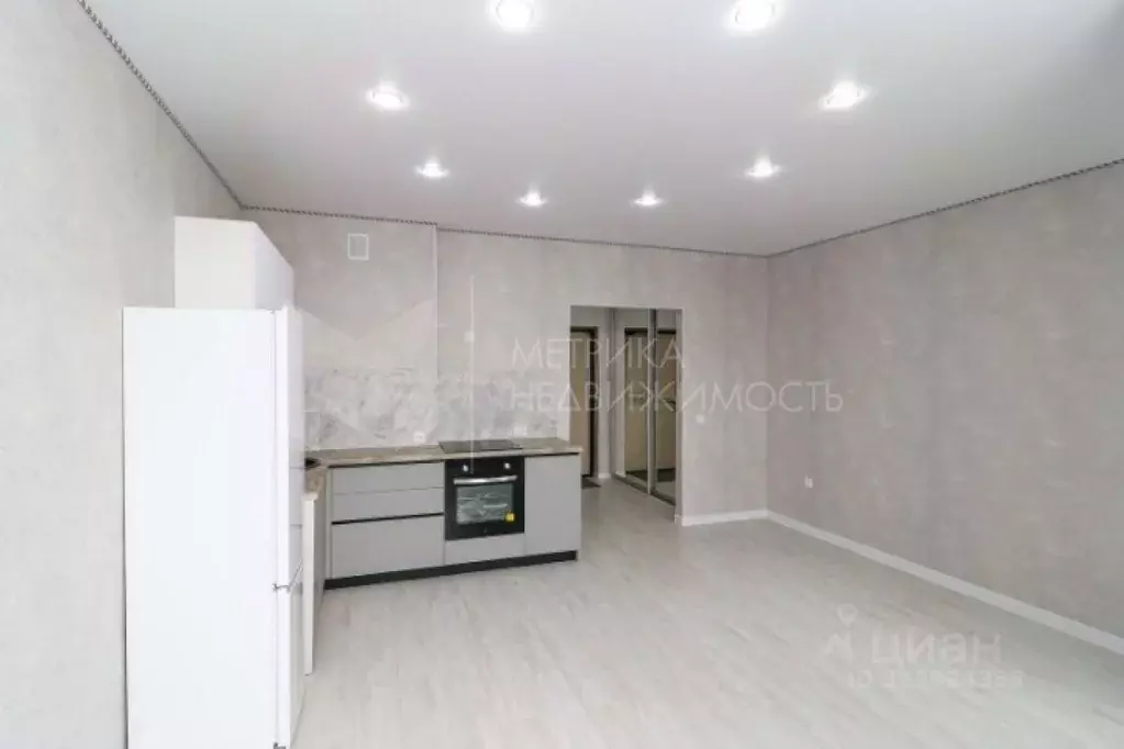 Студия Тюменская область, Тюменский муниципальный округ, д. Патрушева ... - Фото 1