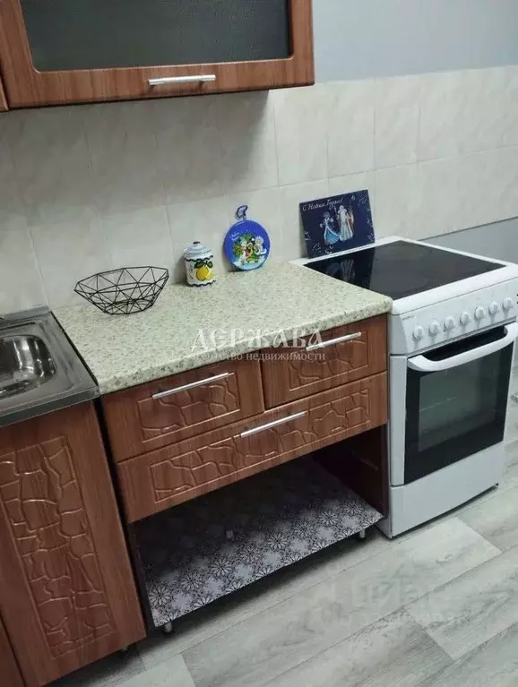 1-к кв. Белгородская область, Старый Оскол Дубрава мкр, 3 кв-л, 33 ... - Фото 2