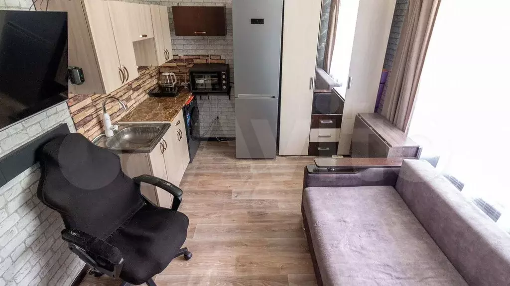 1-к. квартира, 18 м, 1/10 эт. - Фото 1