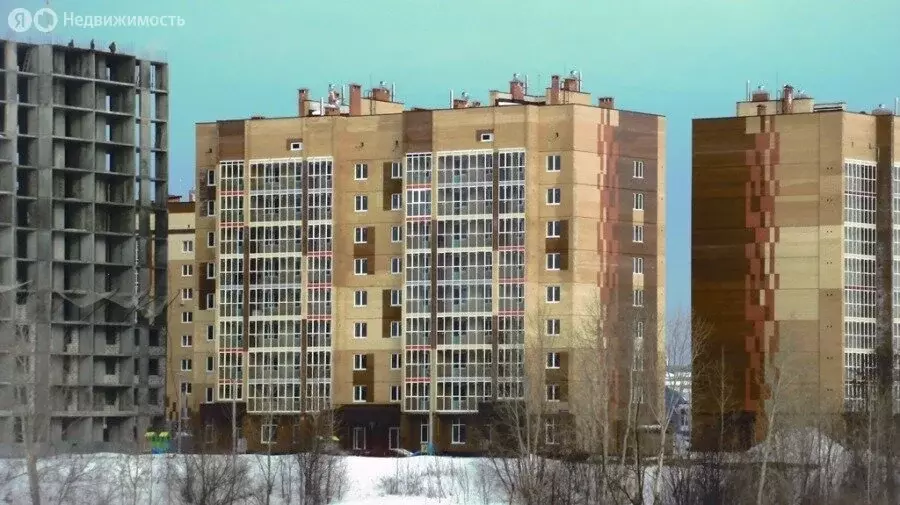 3-комнатная квартира: Йошкар-Ола, улица 70-летия Вооружённых Сил СССР, ... - Фото 2