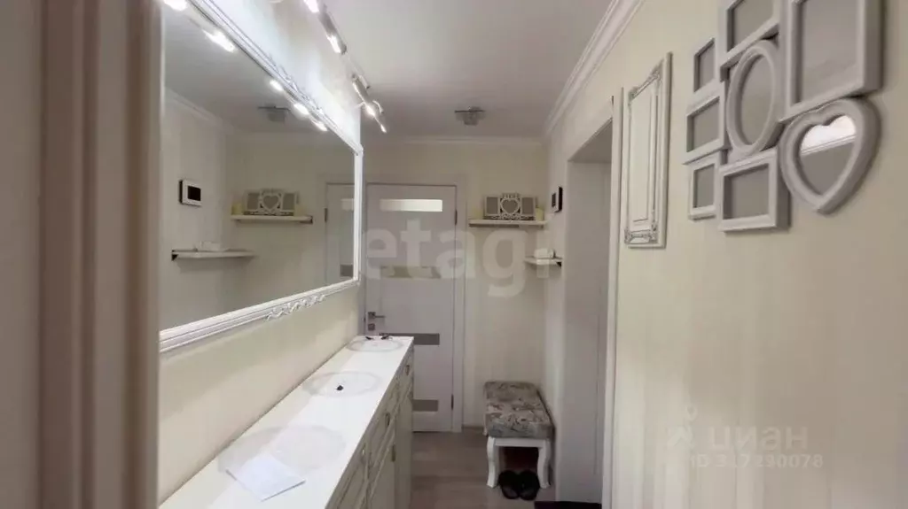 2-к кв. Крым, Симферополь ул. Киевская (47.0 м) - Фото 0