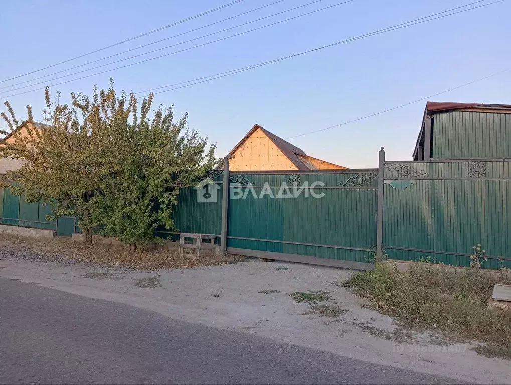 Дом в Белгородская область, Белгородский район, с. Стрелецкое Курская ... - Фото 0