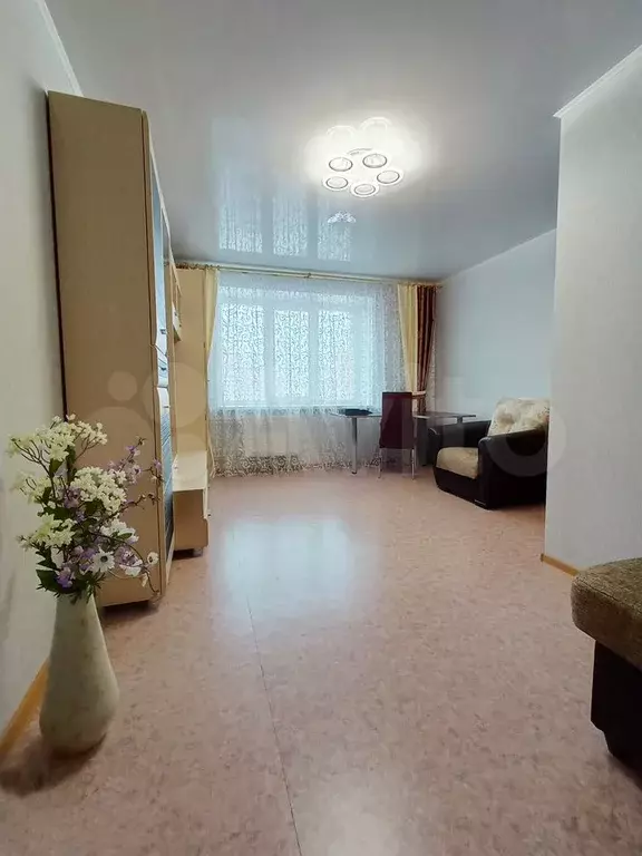 1-к. квартира, 40 м, 8/10 эт. - Фото 1