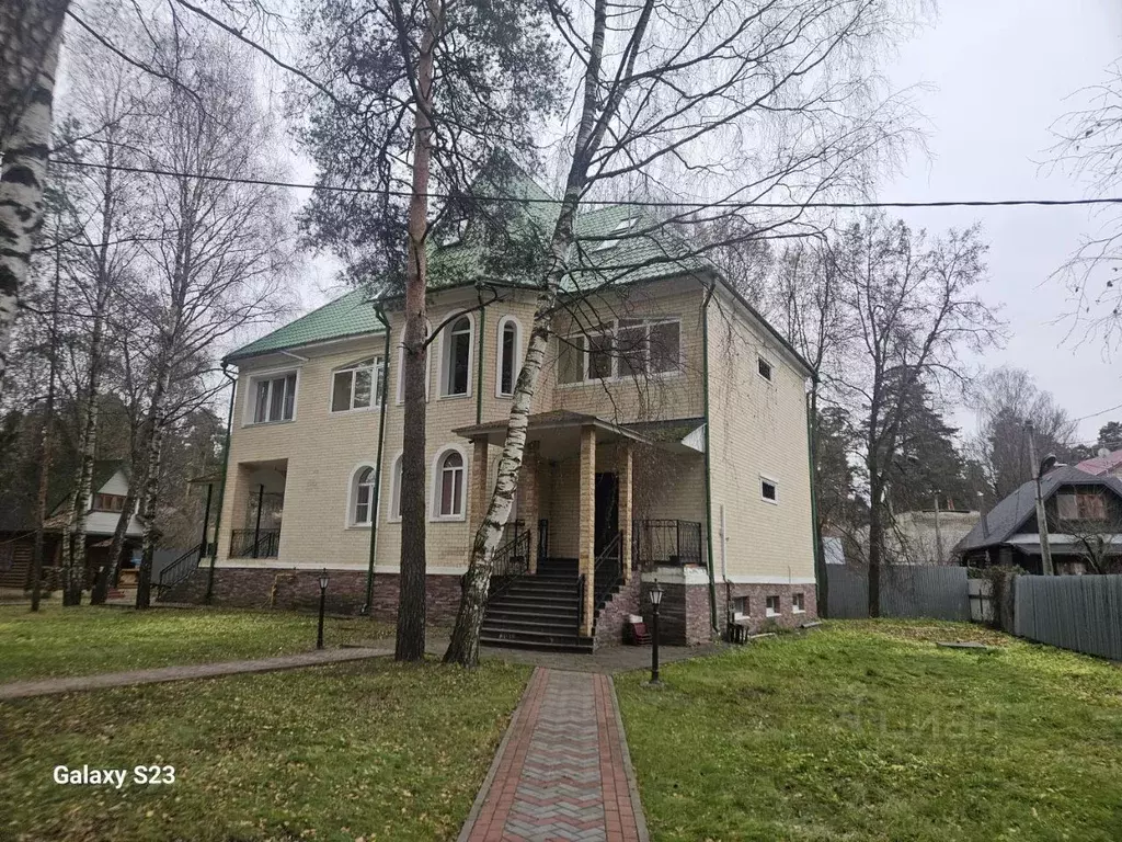 Дом в Московская область, Люберцы городской округ, Малаховка пгт  (600 ... - Фото 1