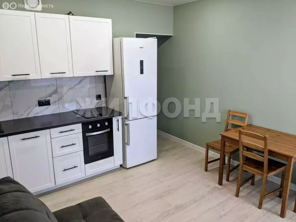 3-комнатная квартира: Новосибирск, улица Фрунзе, 71/1 (85 м) - Фото 0