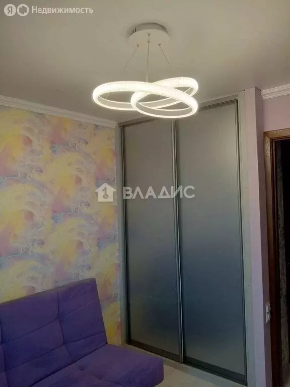 4-комнатная квартира: Тобольск, микрорайон 7А, 11 (80 м) - Фото 1