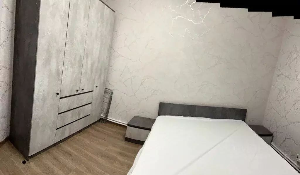 Дом в Крым, Симферопольский район, Добровское с/пос, с. Перевальное  ... - Фото 1