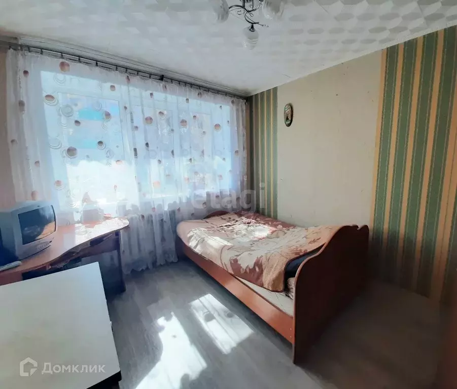 Продаётся 4-к квартира, 60 м - Фото 1