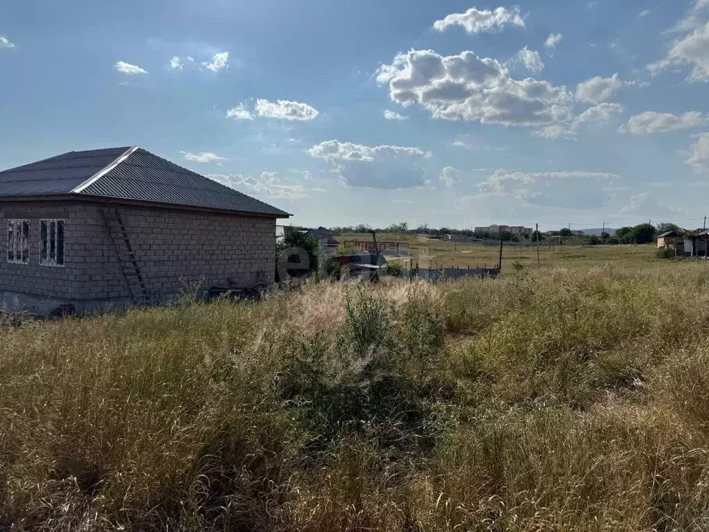 Участок в Ингушетия, Карабулак ул. Ставропольская (6.0 сот.) - Фото 1