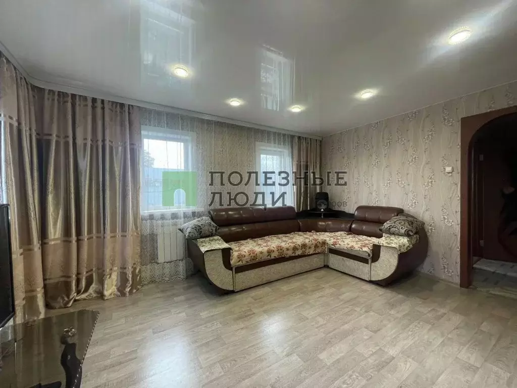 Дом в Иркутская область, Ангарск ул. Макаренко (130 м) - Фото 0