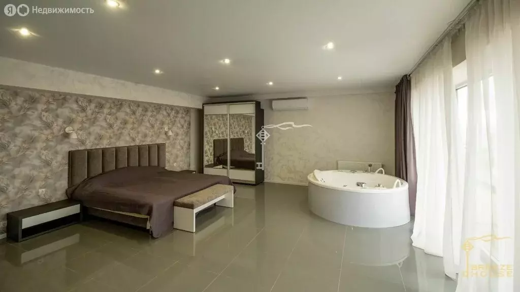 2-комнатная квартира: Севастополь, Парковая улица, 7 (92 м) - Фото 1