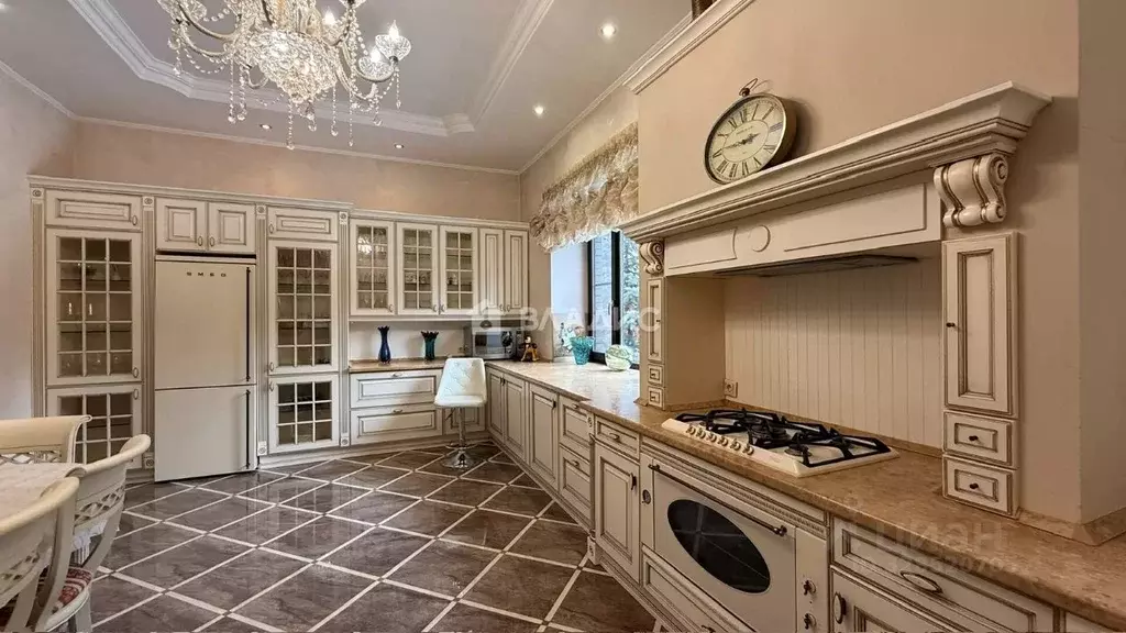 Дом в Московская область, Одинцовский городской округ, пос. Барвиха, ... - Фото 1