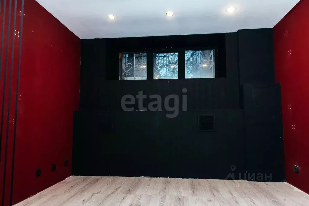 Помещение свободного назначения в Тульская область, Тула просп. ... - Фото 1