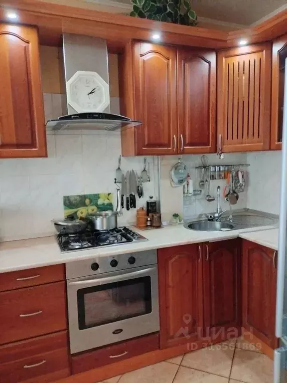 3-к кв. Волгоградская область, Волгоград Казахская ул., 8 (65.0 м) - Фото 1