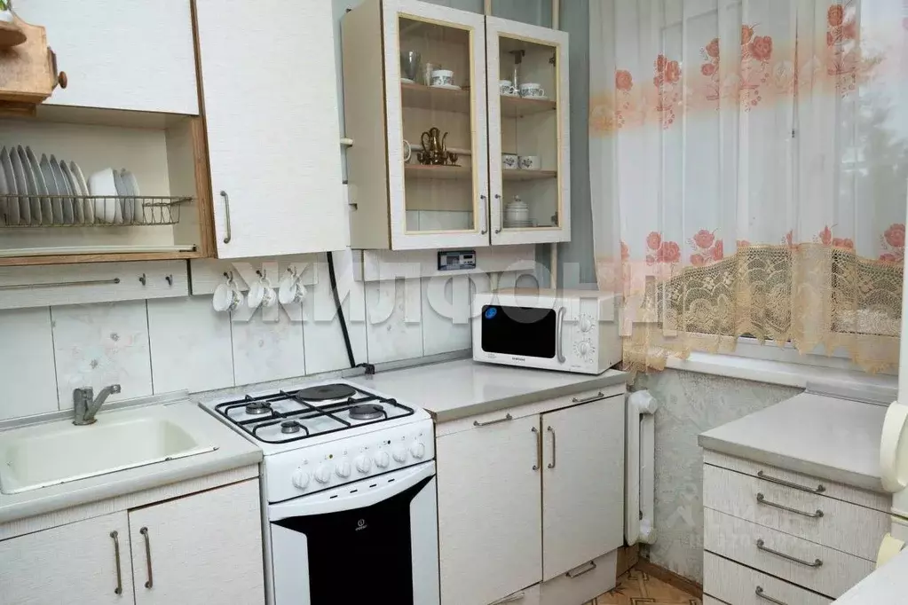 1-к кв. Алтайский край, Барнаул ул. Юрина, 253 (30.4 м) - Фото 2