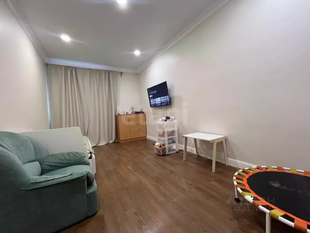 2-к кв. Татарстан, Казань ул. Алтан, 74 (72.6 м) - Фото 1