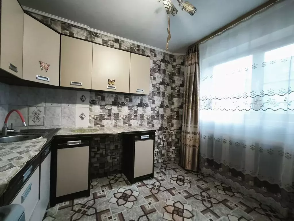 4-к кв. Кемеровская область, Березовский 4-й мкр, бул. Молодежный, 1 ... - Фото 1
