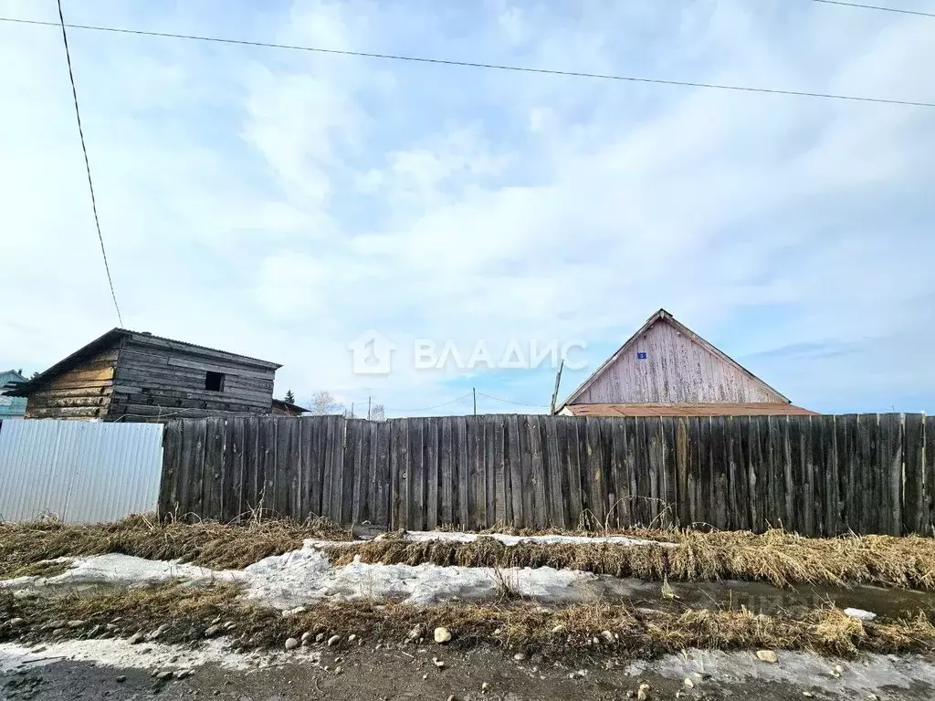 Участок в Иркутская область, Усольский район, с. Большая Елань ул. ... - Фото 0