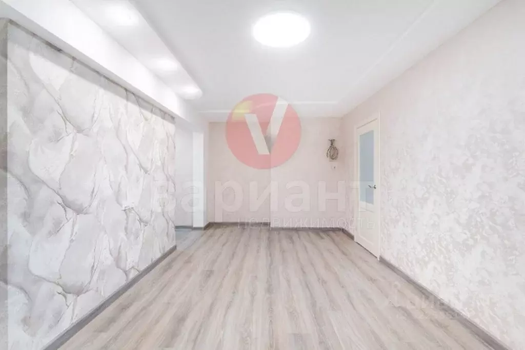 3-к кв. Омская область, Омск Волгоградская ул., 2А (49.0 м) - Фото 2