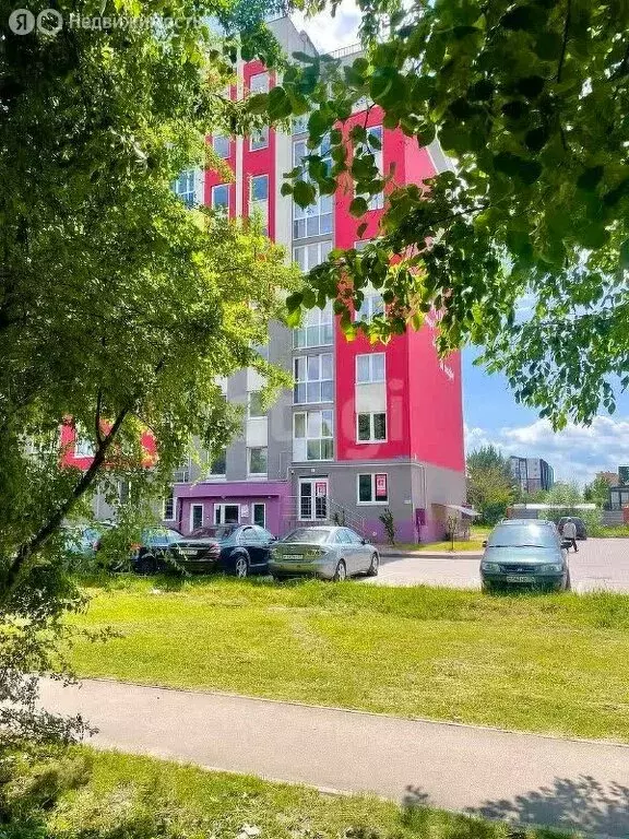 3-комнатная квартира: Калининград, улица Подполковника Емельянова, ... - Фото 1