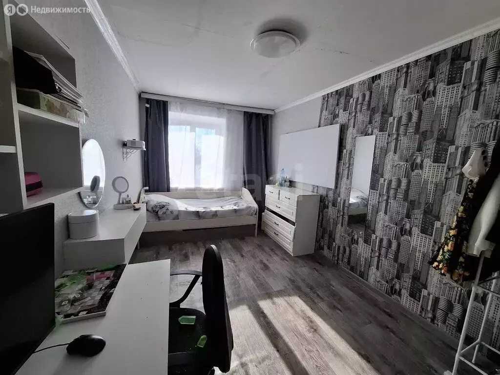 3-комнатная квартира: Ялуторовск, улица Революции, 133 (55 м) - Фото 1