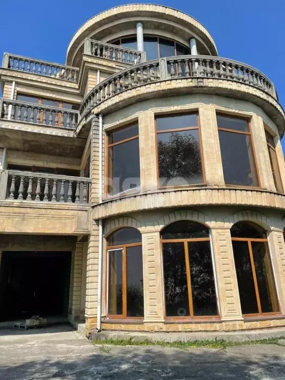 Дом в Краснодарский край, Сочи Целинная ул., 28/11 (700 м) - Фото 1