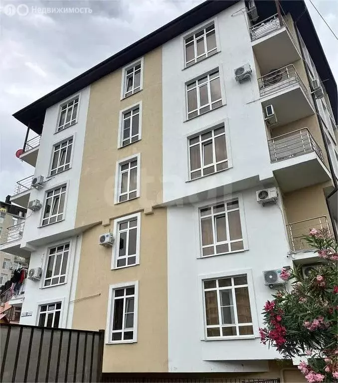 2-комнатная квартира: Адлер, Изумрудная улица, 38 (48 м) - Фото 0
