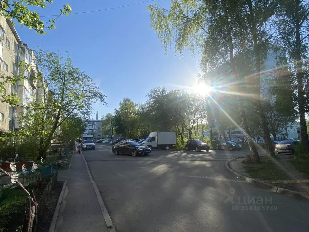 2-к кв. Кемеровская область, Кемерово Октябрьский просп., 69А (48.0 м) - Фото 0