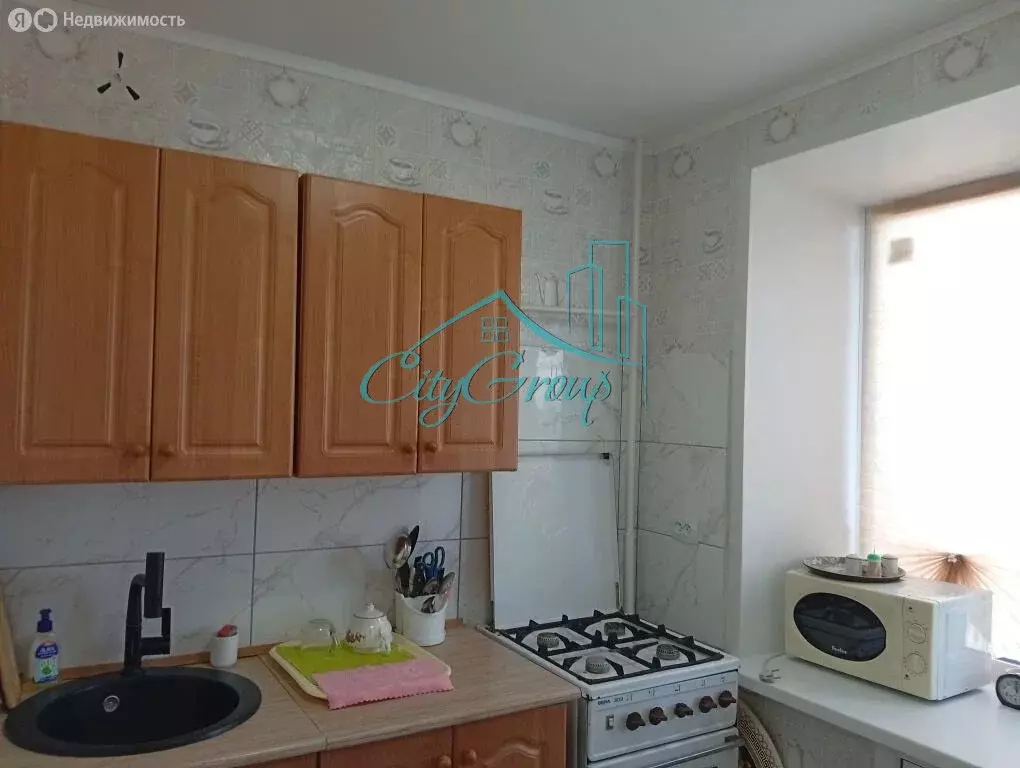 3-комнатная квартира: Медногорск, улица Гайдара, 9 (56.3 м) - Фото 1