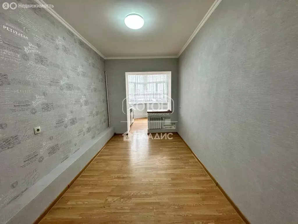 1-комнатная квартира: Элиста, 9-й микрорайон, 4 (49 м) - Фото 0