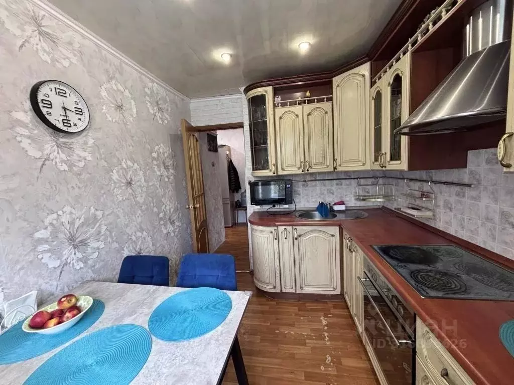 3-к кв. Самарская область, Тольятти Ленинский просп., 18 (67.0 м) - Фото 0