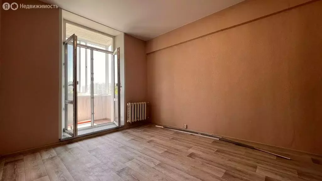 3к в -комнатной квартире (15.4 м) - Фото 0